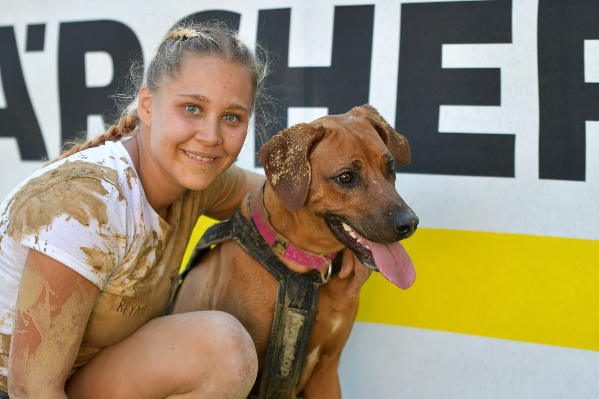 Mensch-Hund-Team auf der Strecke